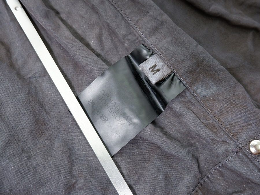 Arnar Mar Jonsson ベストサイズM Arnar Mar Jonsson ベストサイズM iPhoneが最もハイテクでいい
