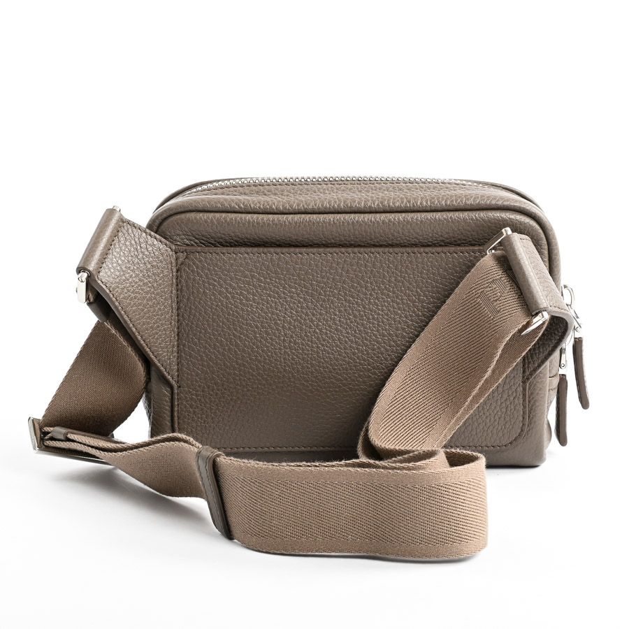 ショルダーバッグ