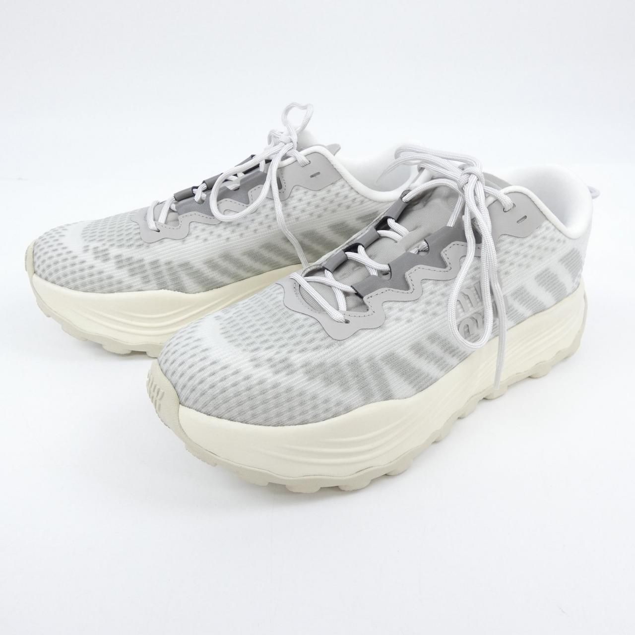 テクニカルファブリックスニーカー