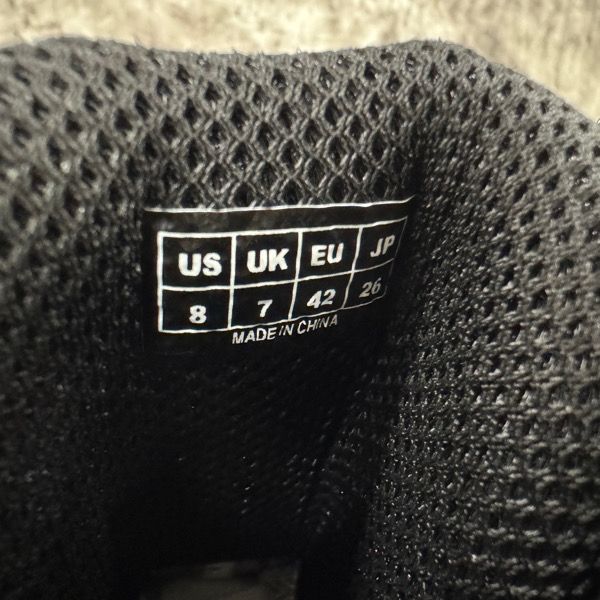 tembea ハイキングシューズ