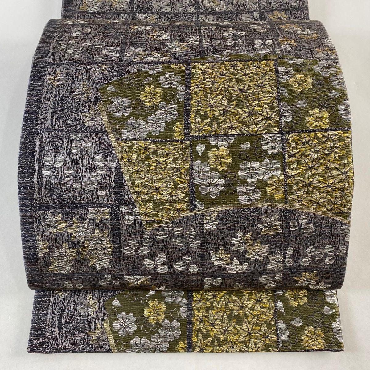 袋帯 美品 名品 楓 桜 金銀糸 箔 灰紫 六通 正絹 【中古