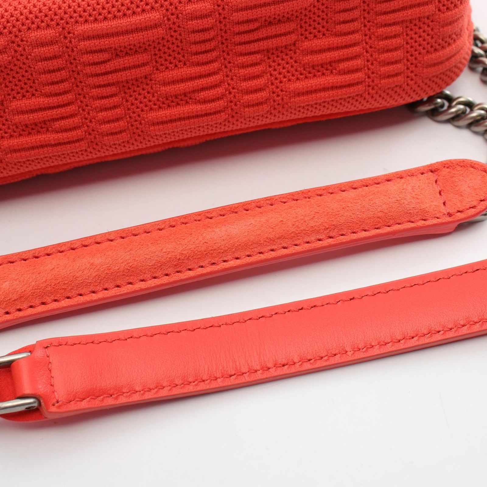 フェンディ FENDI ショルダーバッグ バゲット チェーン ミディ ズッカ 