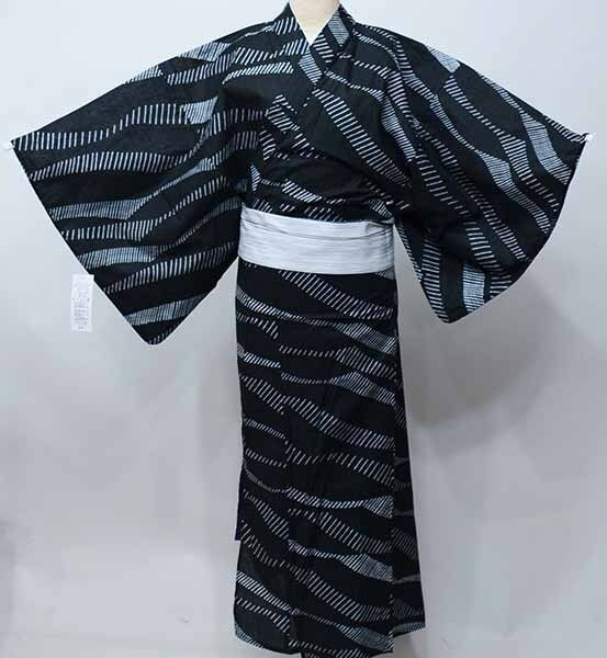 浴衣 6点セット 男性用 黒地 柄物 Mサイズ 綿100％ 角帯 下駄 信玄袋 腰紐2本 夏祭り 花火大会 NO40892-02