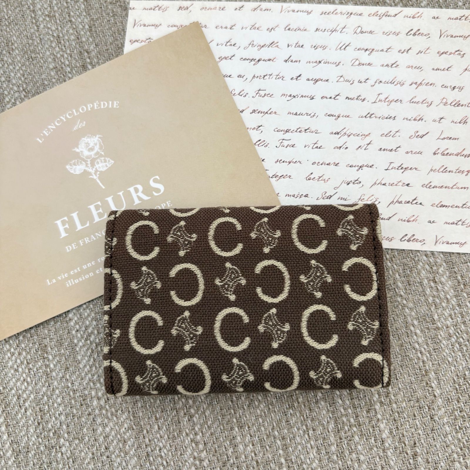 CELINE モノグラムキーケース 専用ボックス付き 極美品】【箱付き】セリーヌ Cマカダム キャンバス 6連キー