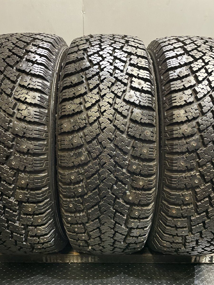nokian HAKKAPELIITTA sport UTILITY 265/70R16 16インチ スパイク 