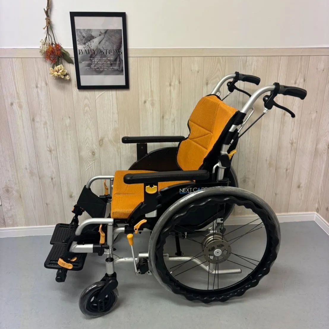 NEXT-50B 松永製作所 ネクストコアシリーズ ミニモ 自走式車椅子　美品 松永製作所】ネクストコア-ミニモ 自走式車いす NEXT-50B