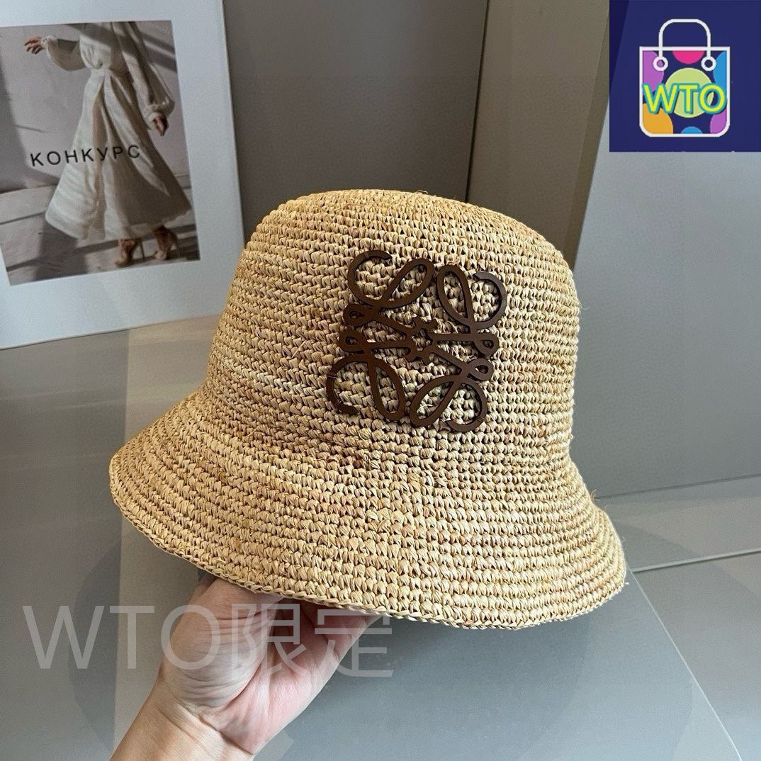 ロエベ（LOEWE）のサファリハット。 上質な素材と洗練されたシルエットが魅力。 ロエベ（LOEWE）のサファリハット。 上質な素材と洗練された