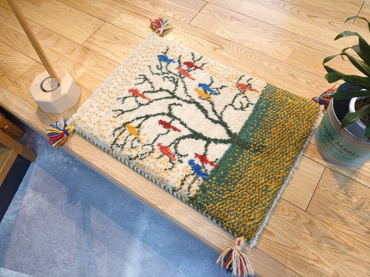 ペルシャ ギャッベ 玄関小 60×43 藍色 ラクダ 女性 ペルシャ ギャッベ