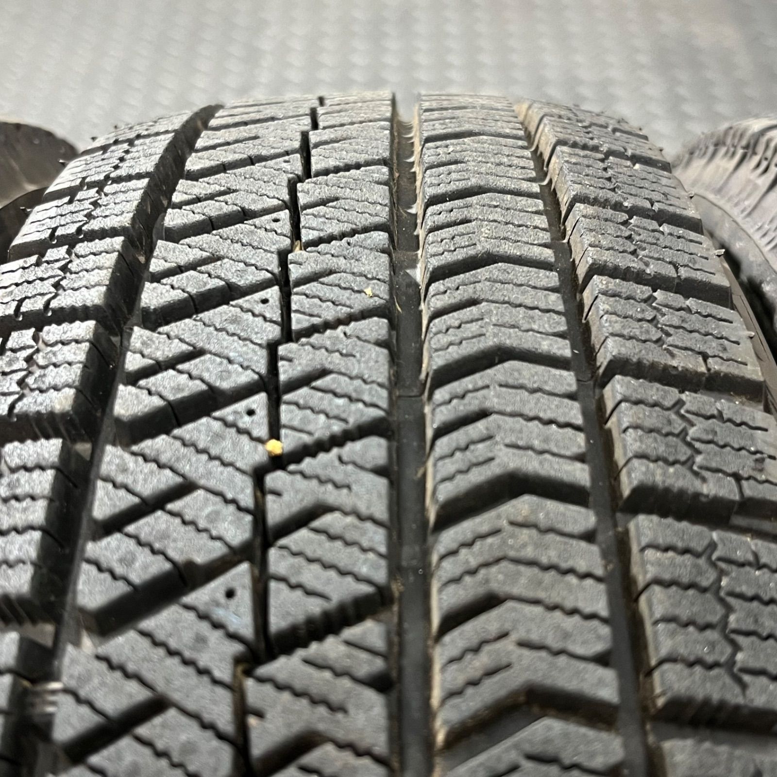 65R14 ブリヂストン