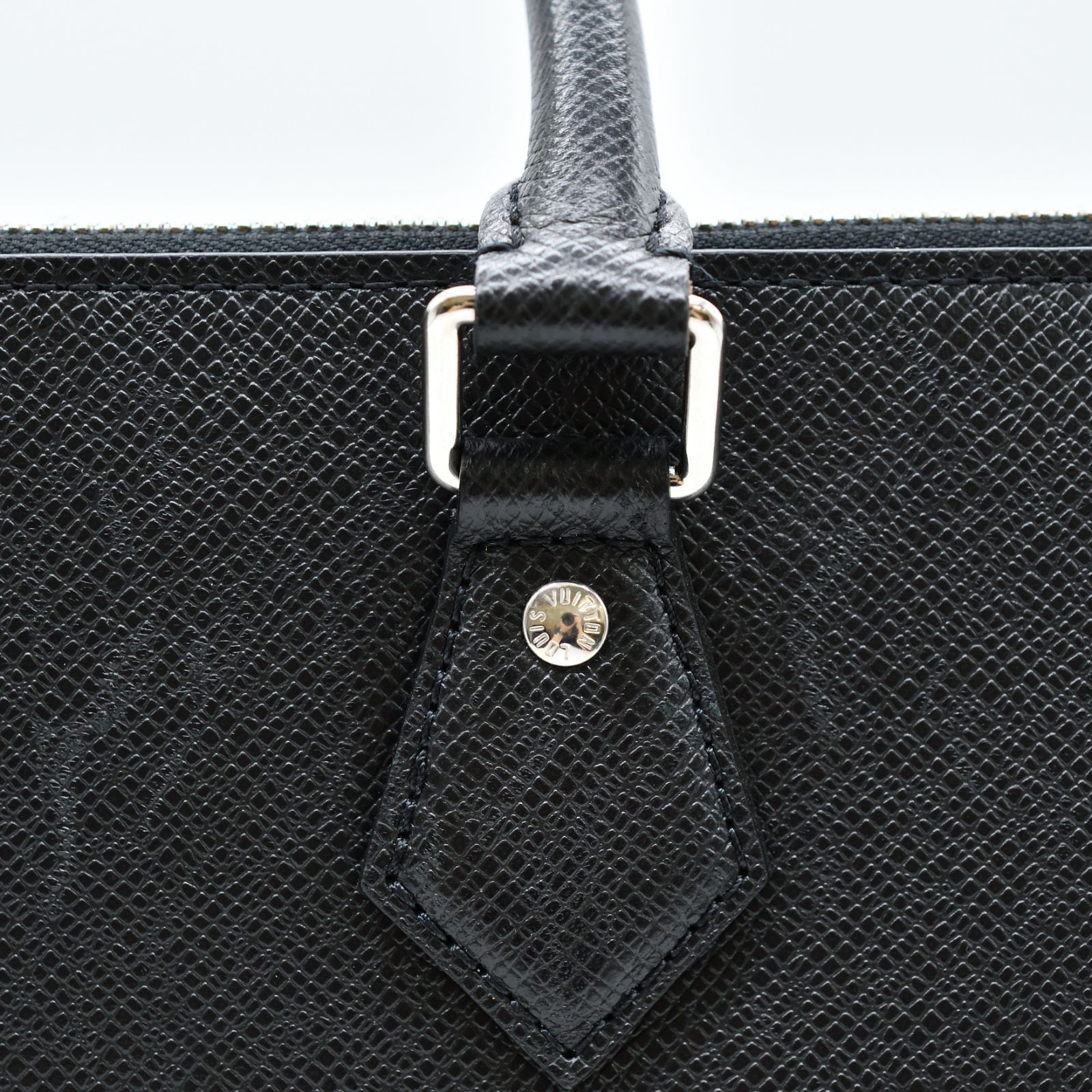 ルイヴィトン Louis Vuitton タイガ スリムブリーフケース M30810 