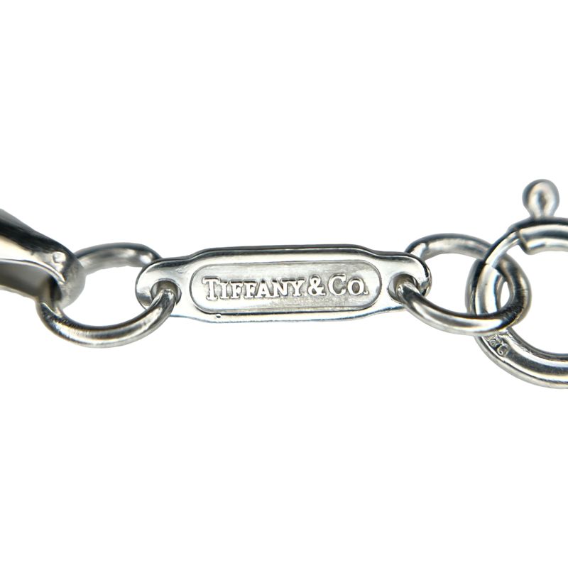 【新品仕上げ】 Tiffany ティファニーナローバーネックレス 新品仕上げ済み】ティファニー ナローバーネックレス - メルカリ