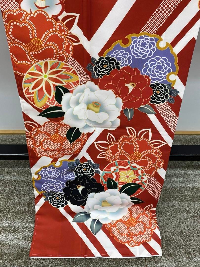 ポリエステル 振袖 和モダン 新品未使用品 躾糸付き S183 ポリエステル振袖 和モダン 身丈171cm 躾糸付き - メルカリ