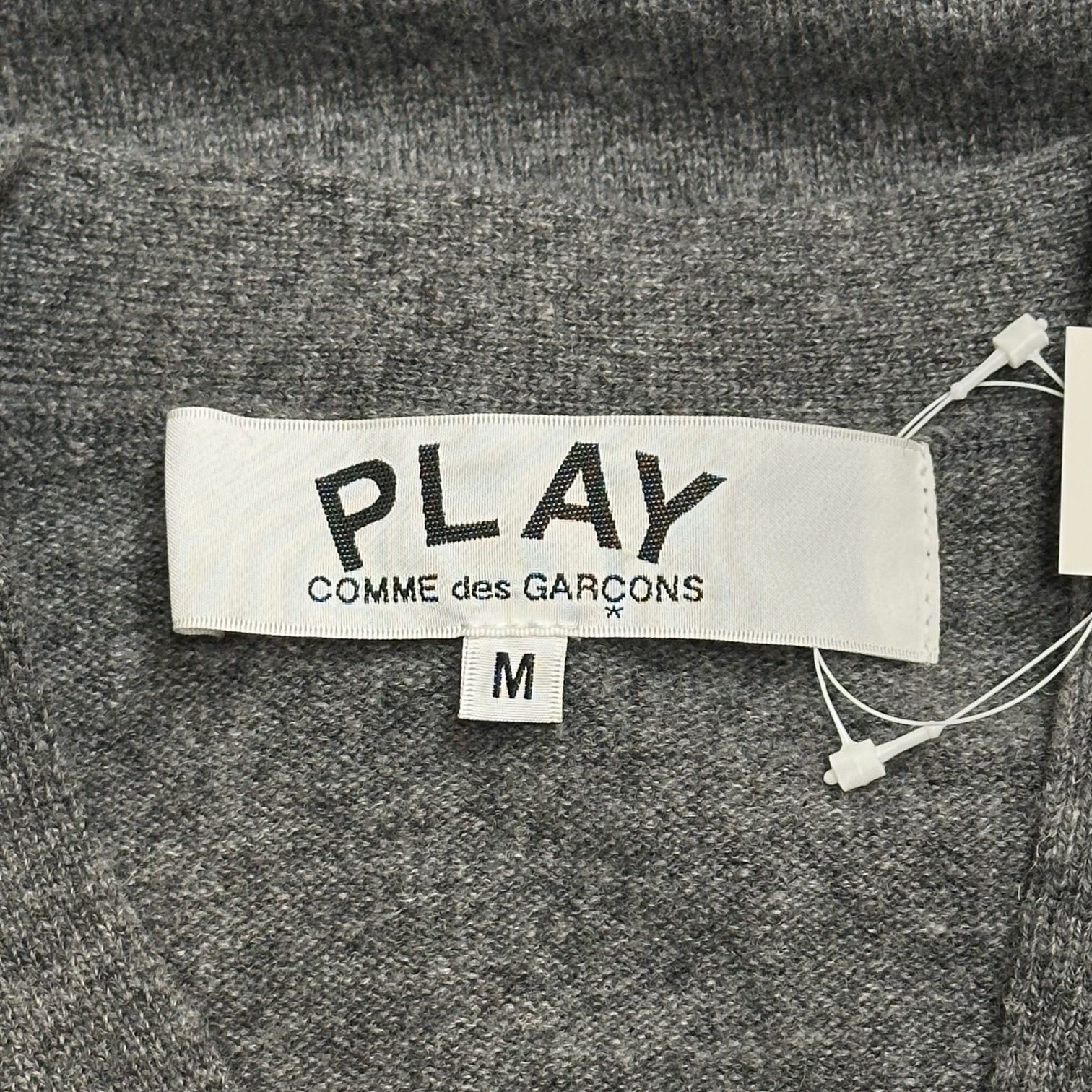 参考上代31900円 未使用品 PLAY Comme des Garçons V-Neck Cardigan