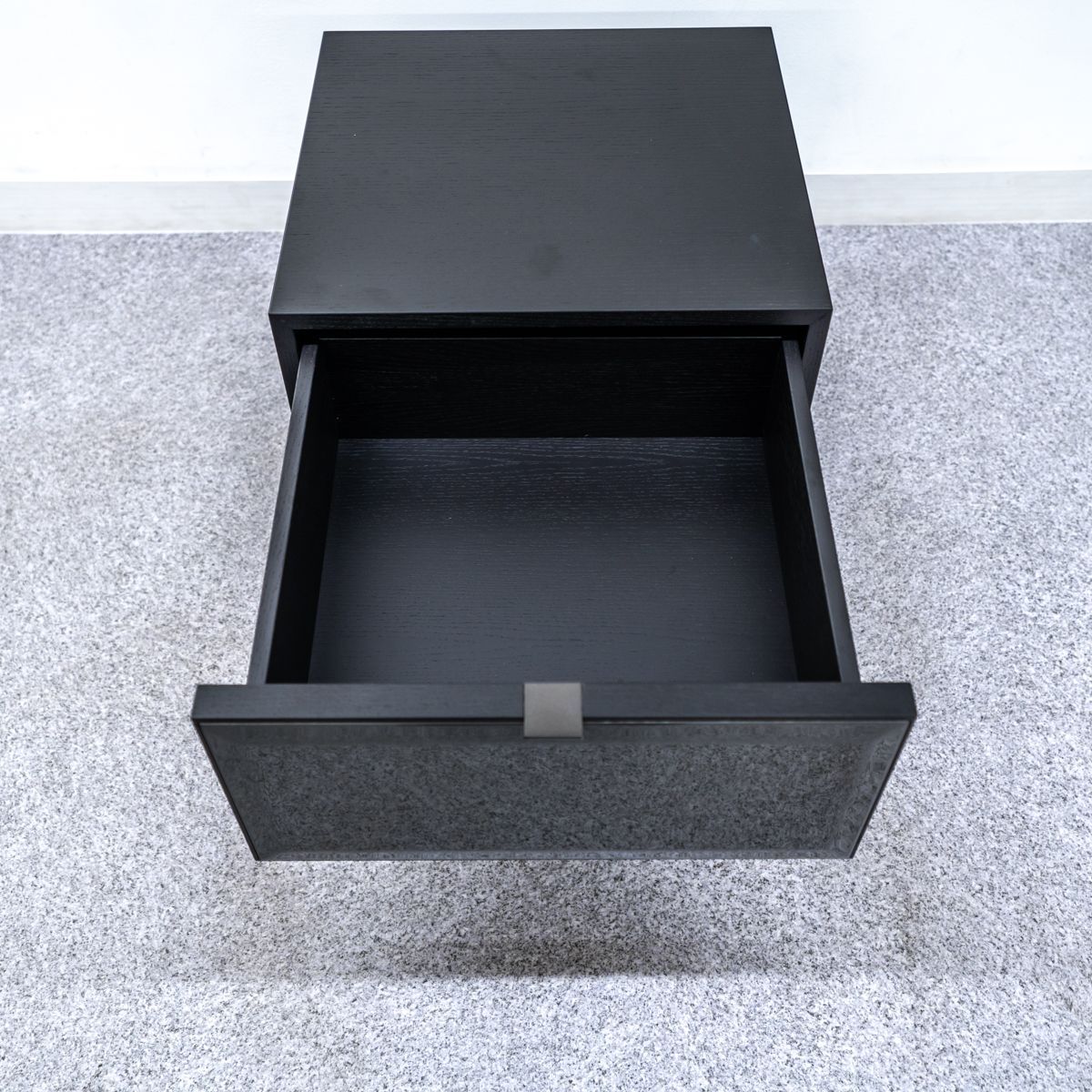 キャビネット 収納