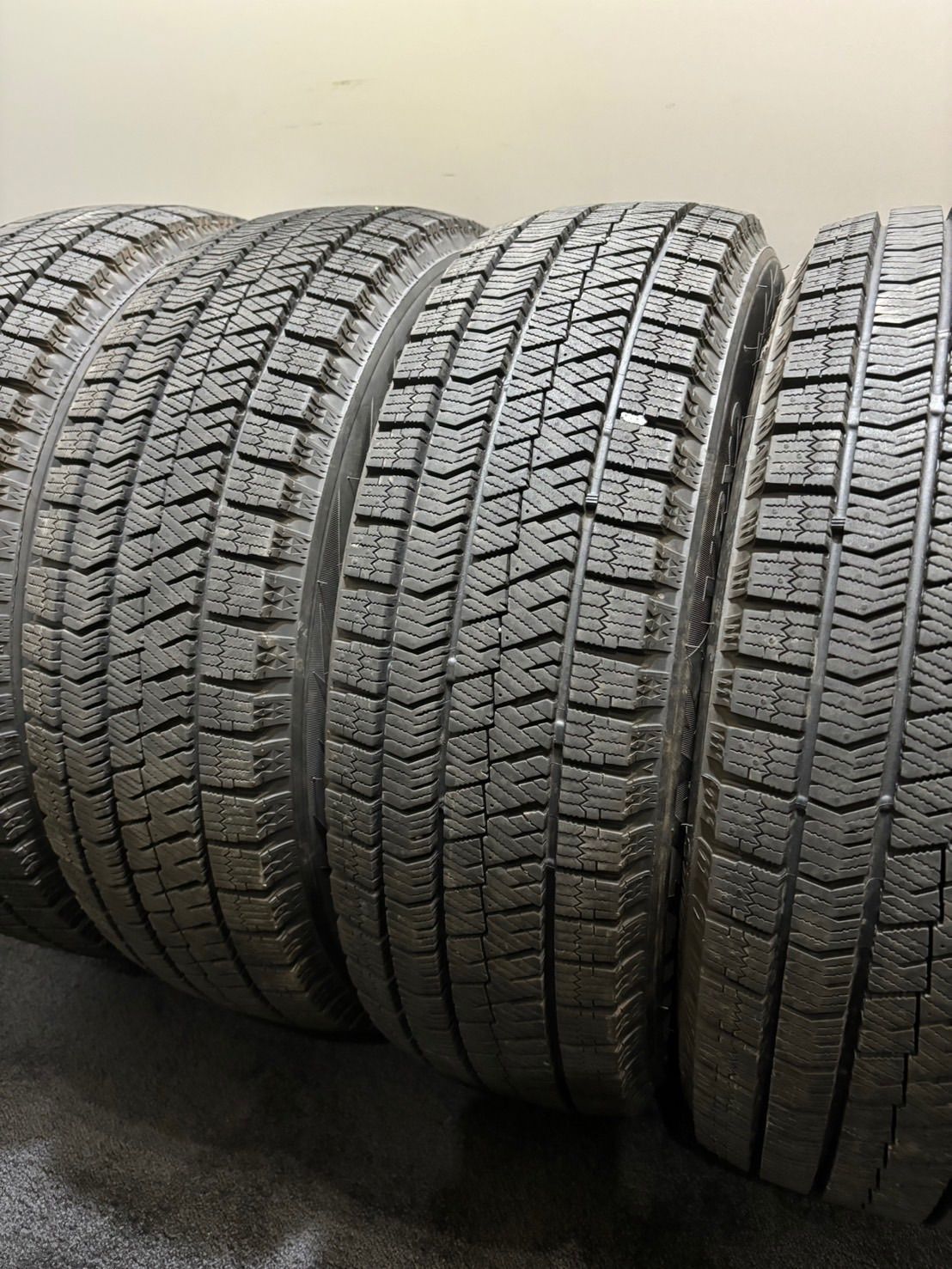 175/65R14 BRIDGESTONE/VRX2 21年製 スタッドレス 4本 ブリヂストン ブリザック ヴィッツ ノート キューブ デミオ (南2-F863)
