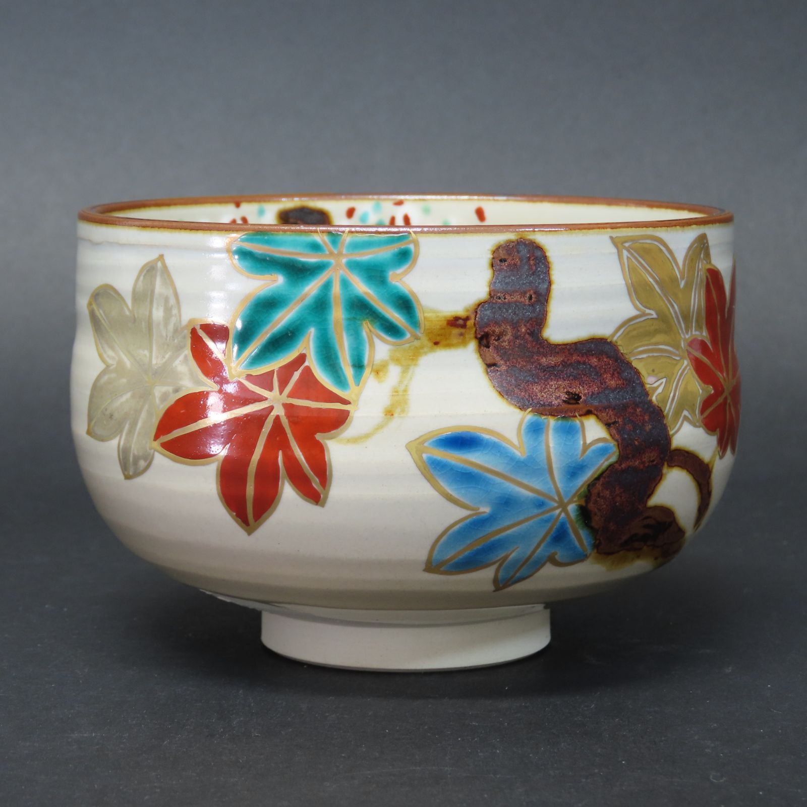 0059 美品 尾関作十郎 真作保証 犬山焼 雲錦手 桜と紅葉図 抹茶茶碗 茶道具 在銘 共箱 共布 - メルカリ