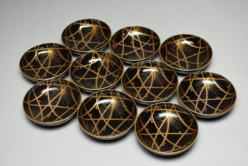 木製蒔絵 蝶草図