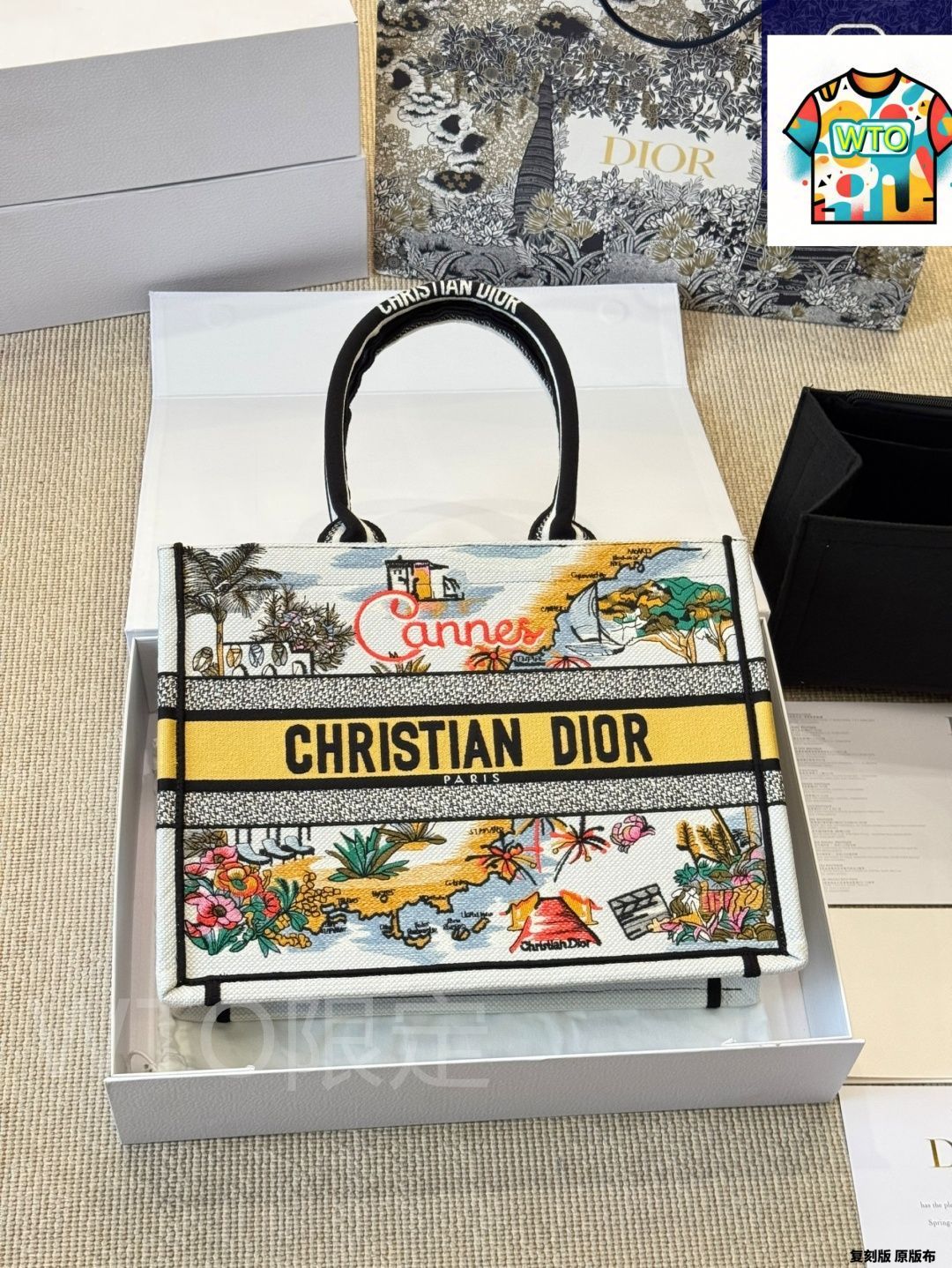 今日特価】Dior ディオール 25SSブタフライ刺繍ブックトート 今日特価】Dior ディオール 25SSブタフライ刺繍ブックトート