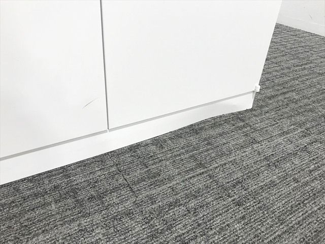 ウチダ オフホワイト