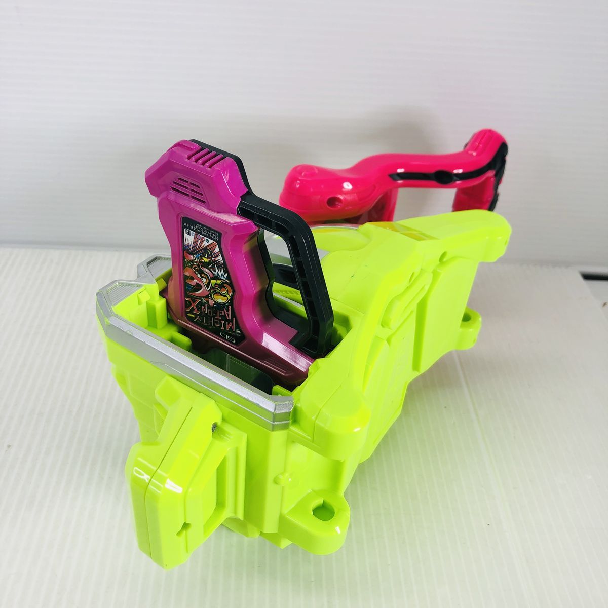 仮面ライダーエグゼイド DXゲーマドライバー ガシャット まとめ