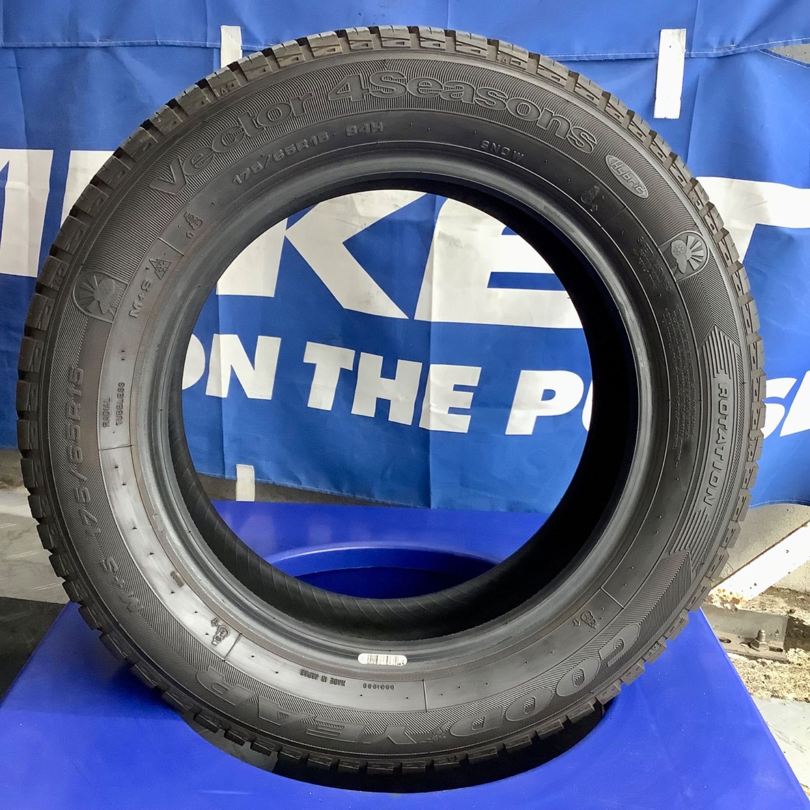 送料込み］175/65R15 GOODYEAR Vector 4 seasons Hybrid グッドイヤー 