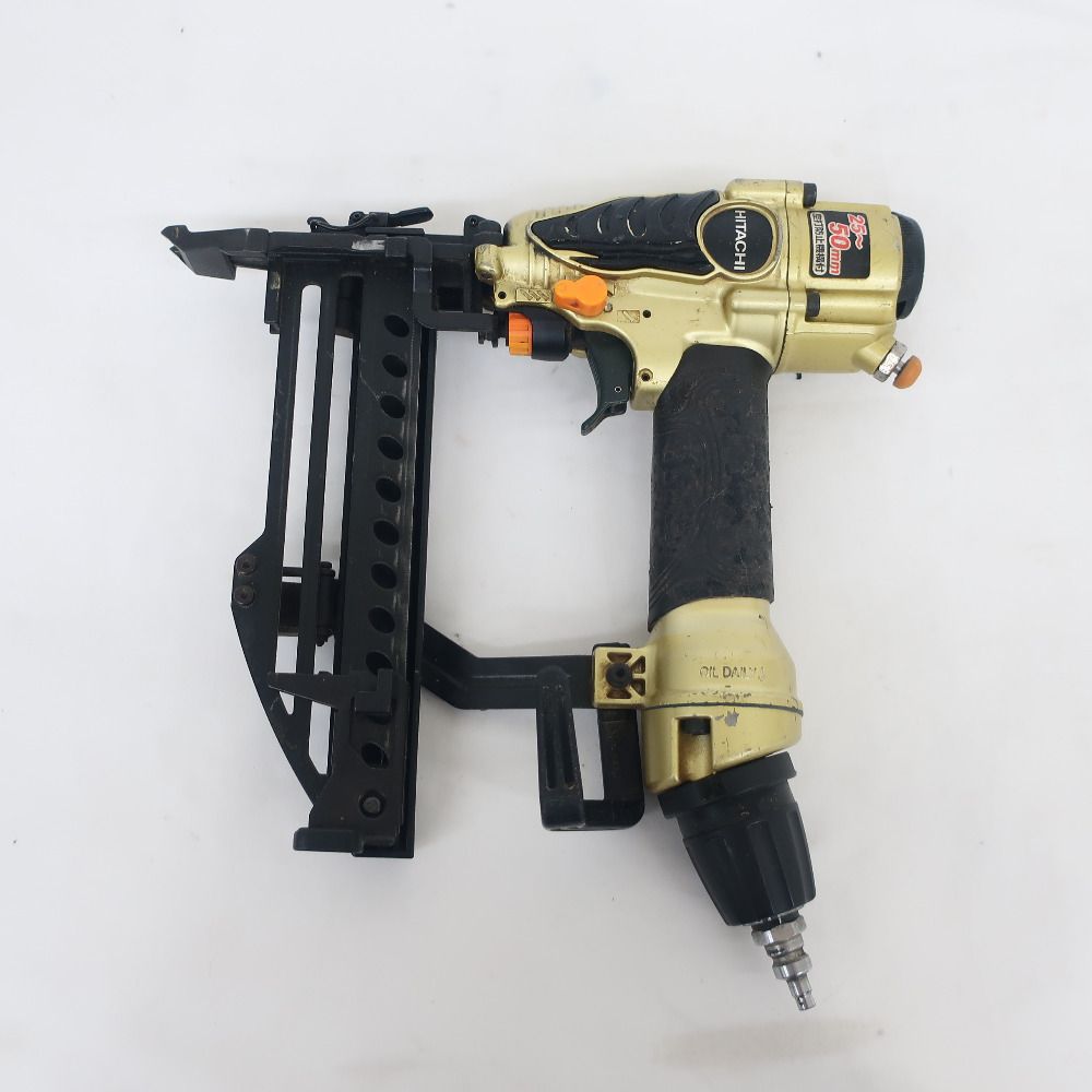 日立 N5004HMF 50㎜高圧タッカ【リライズ野田愛宕店】【店頭取引限定】【中古】管理番号：ITFGLM8E0XZK 日立 N5004HMF 50㎜高圧タッカ【リライズ野田愛宕店】【店頭取引限定