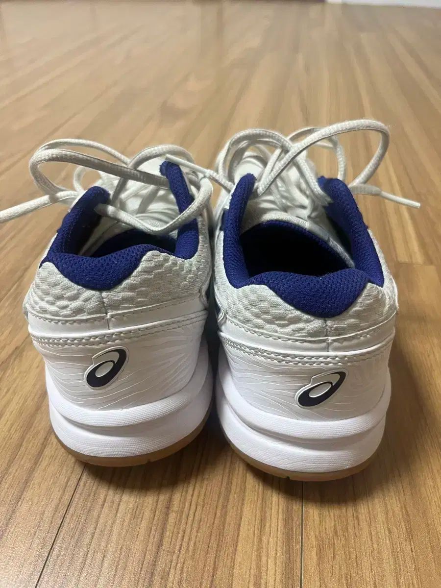 アシックス リブレ