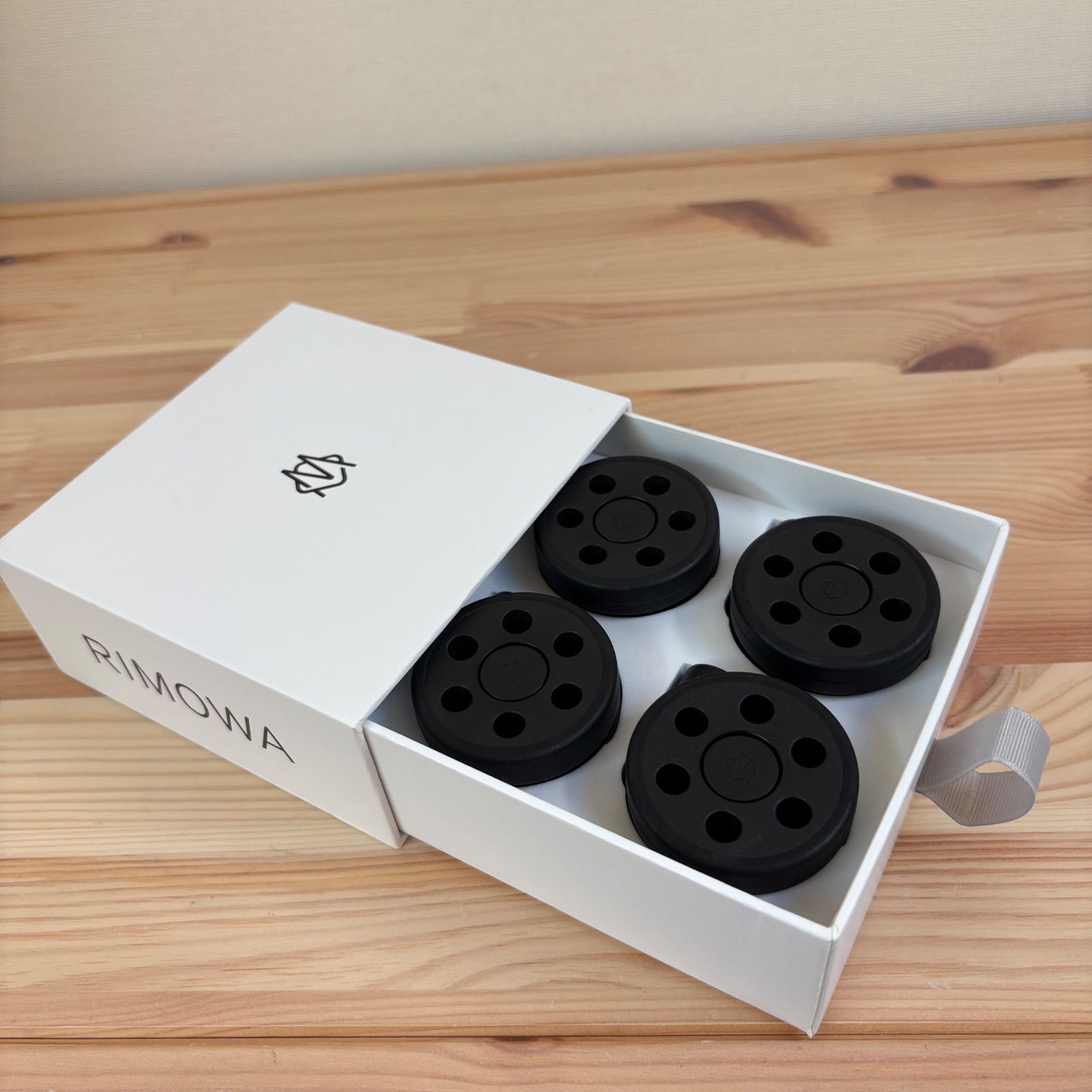 RIMOWA リモワ ホイール タイヤ ブラック 4個 き