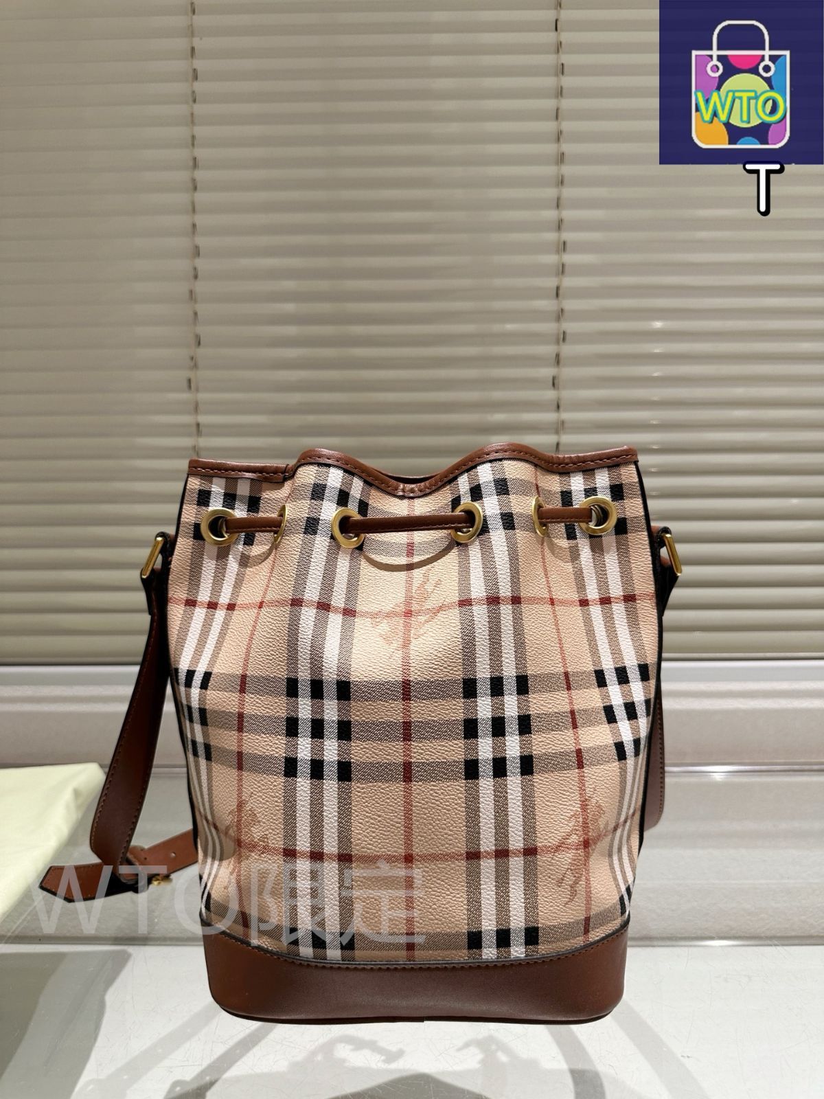 *Burberry* バケットバッグ 関税・送料込み 今日特価】Burberry New Bucket Bag・バーバリー ニュー