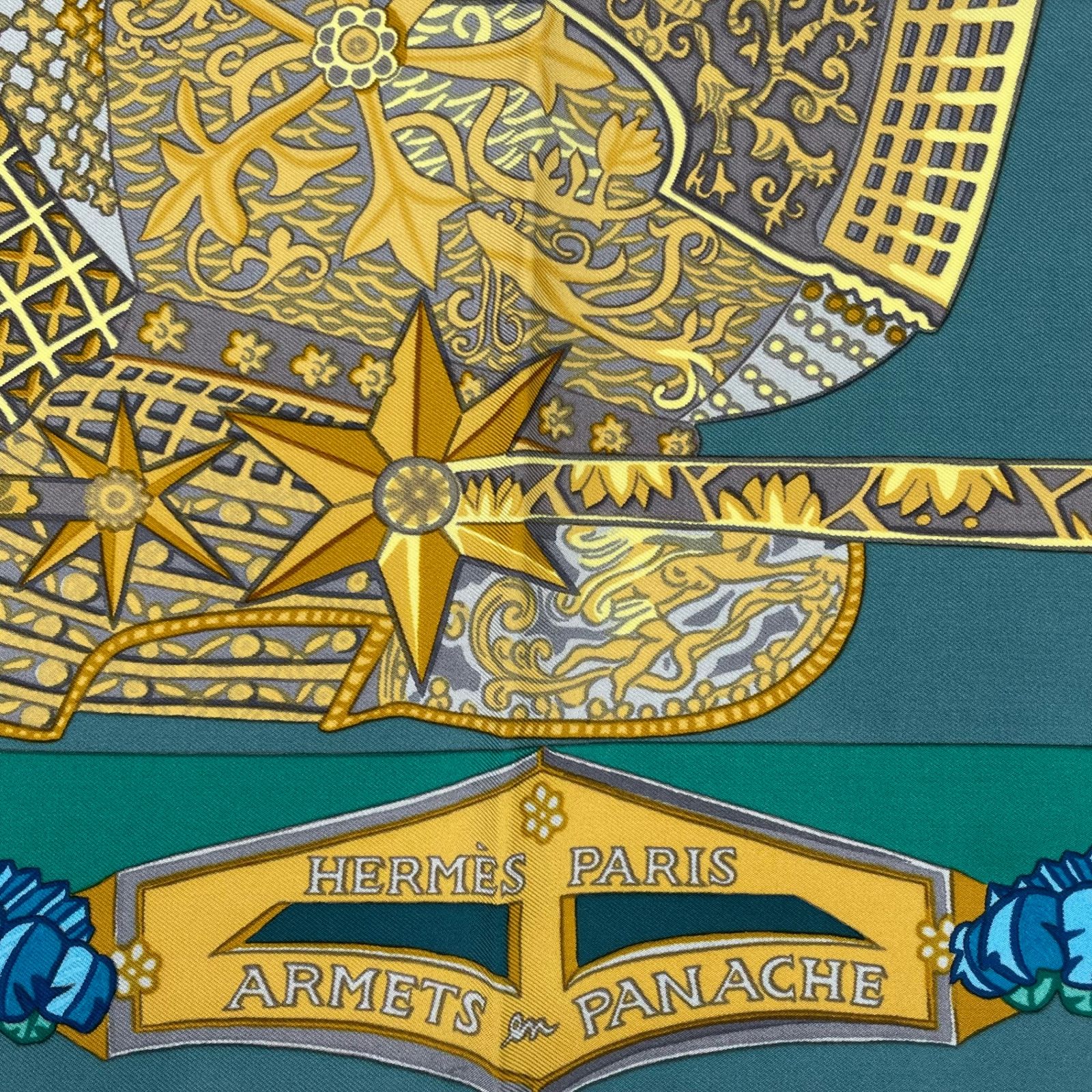 極美品 HERMES エルメス スカーフ カレ90 ARMETS et PANACHE 羽飾りの