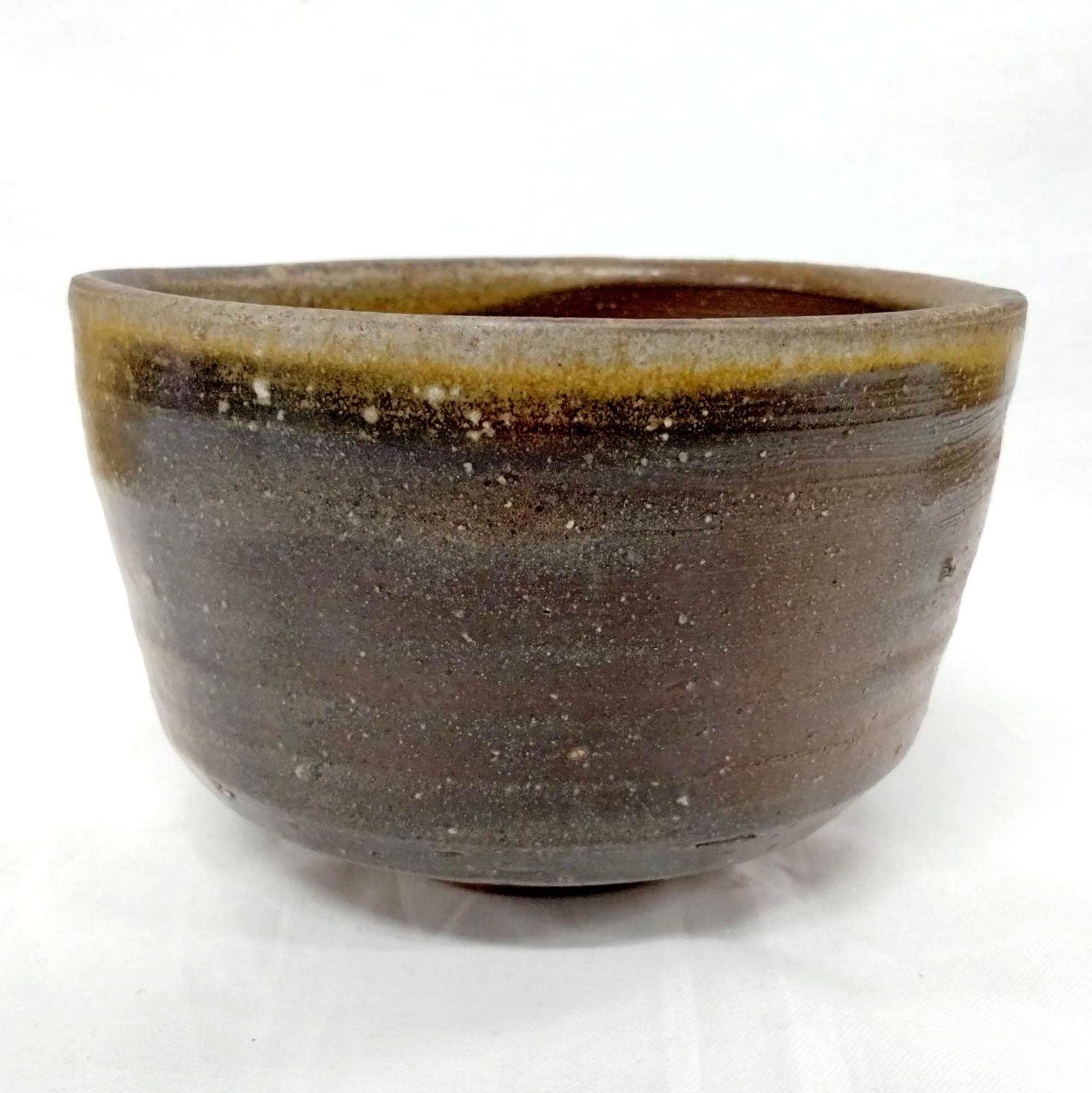 山本雄一作　備前焼　茶碗　共箱　茶道具 山本雄一 備前 茶碗 共箱 父：山本陶秀 岡山県指定重要無形文化