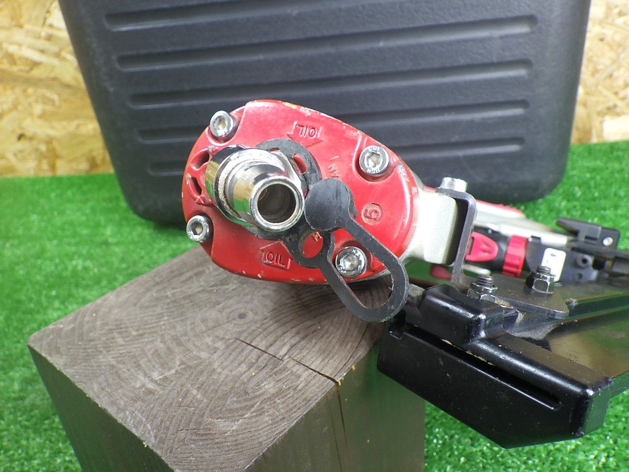 MAX マックス高圧ターボドライバHV-R41G5-G 中古品 マックス MAX ねじ打機 ターボドライバ HV-R41G5-G クールグレー