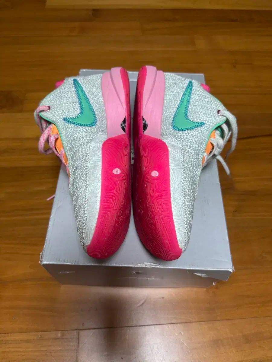 NIKE ナイキ バスケットシューズ レブロン 20 ep 275