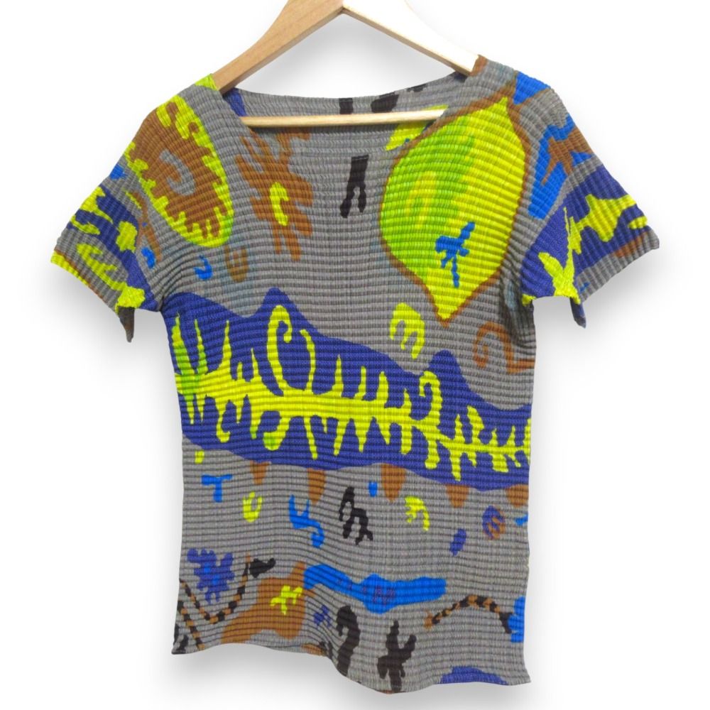 プリーツプリーズ イッセイミヤケ 半袖カットソー Tシャツ 総柄 マルチカラー 美品 ISSEY MIYAKE イッセイミヤケ 総柄プリント プリーツ