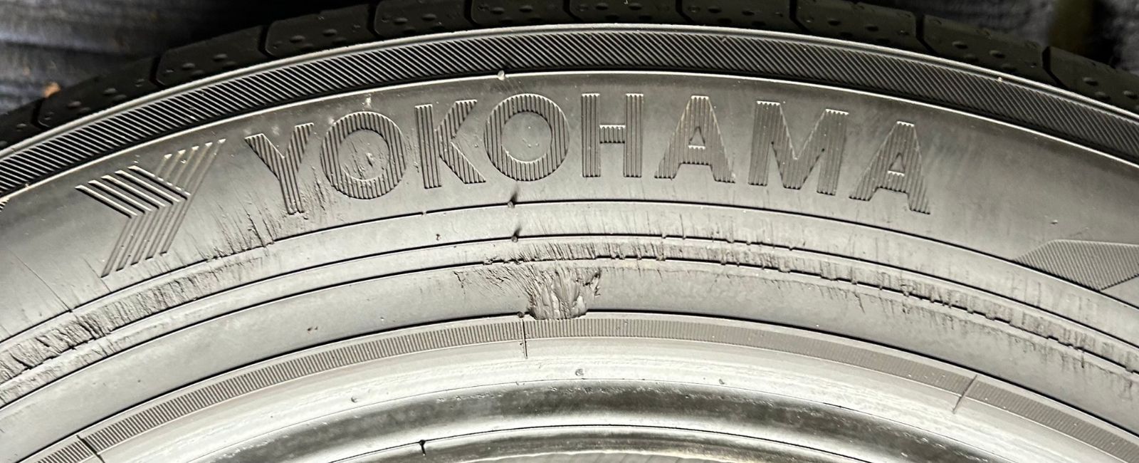  製造 溝8分山 BluEarth RV 03 1本 225 55 R 18 側面傷有り ASP 2998 18インチ以上 オフロード