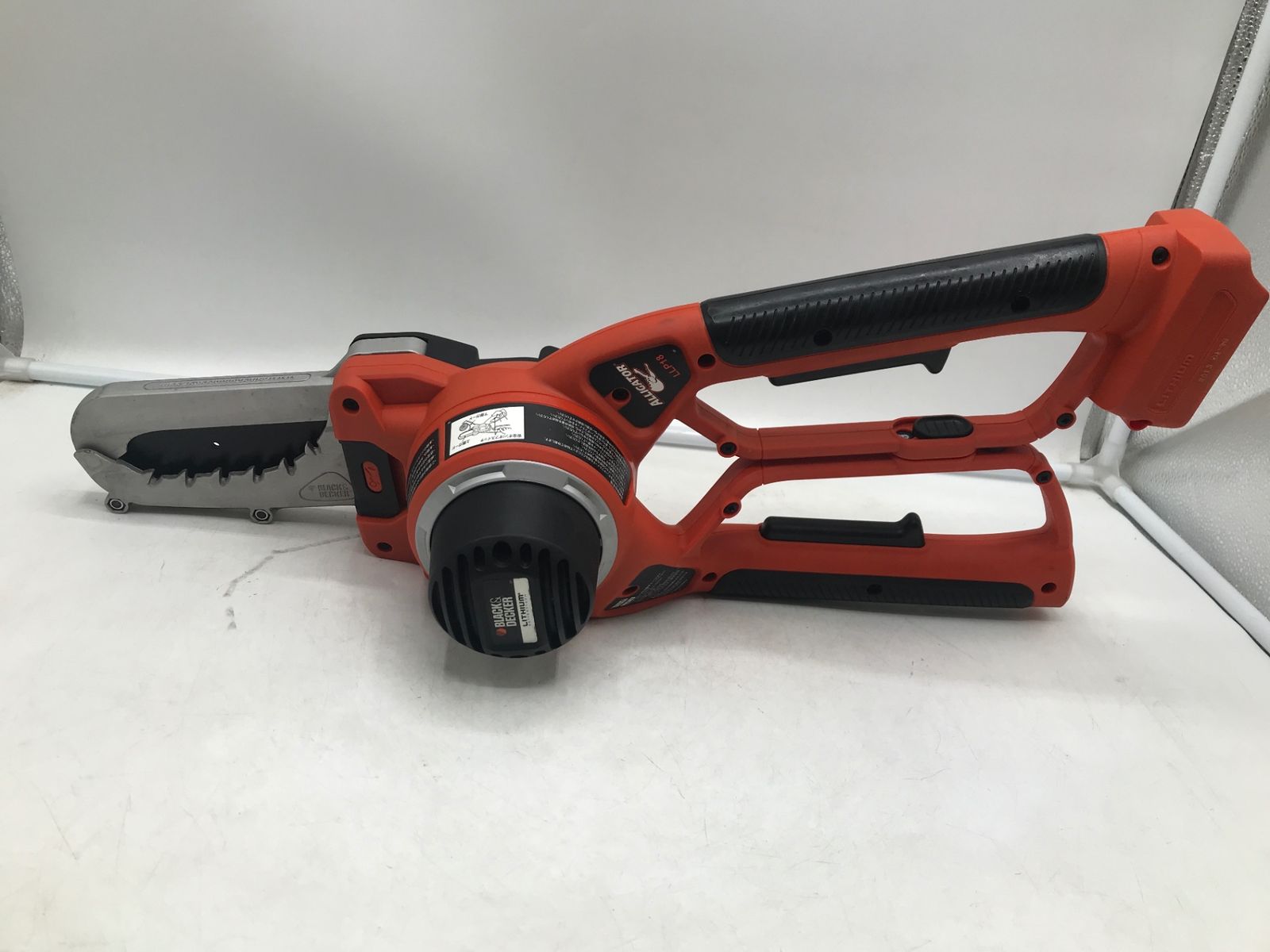 18V充電式ハサミ型チェーンソー