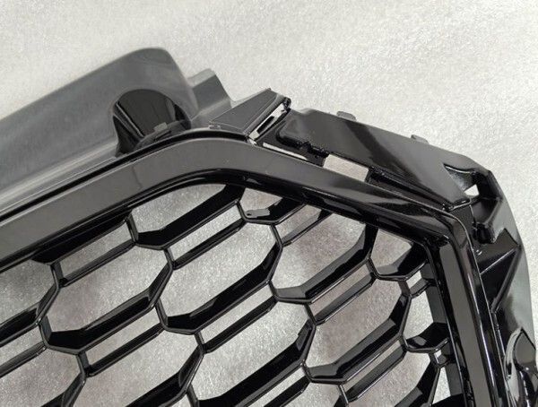 アウディ A3 8v 2017-2020 フロントグリル RS3ルック フロントガーニッシュ 外装カスタム FFCRYSTALESIA_COM