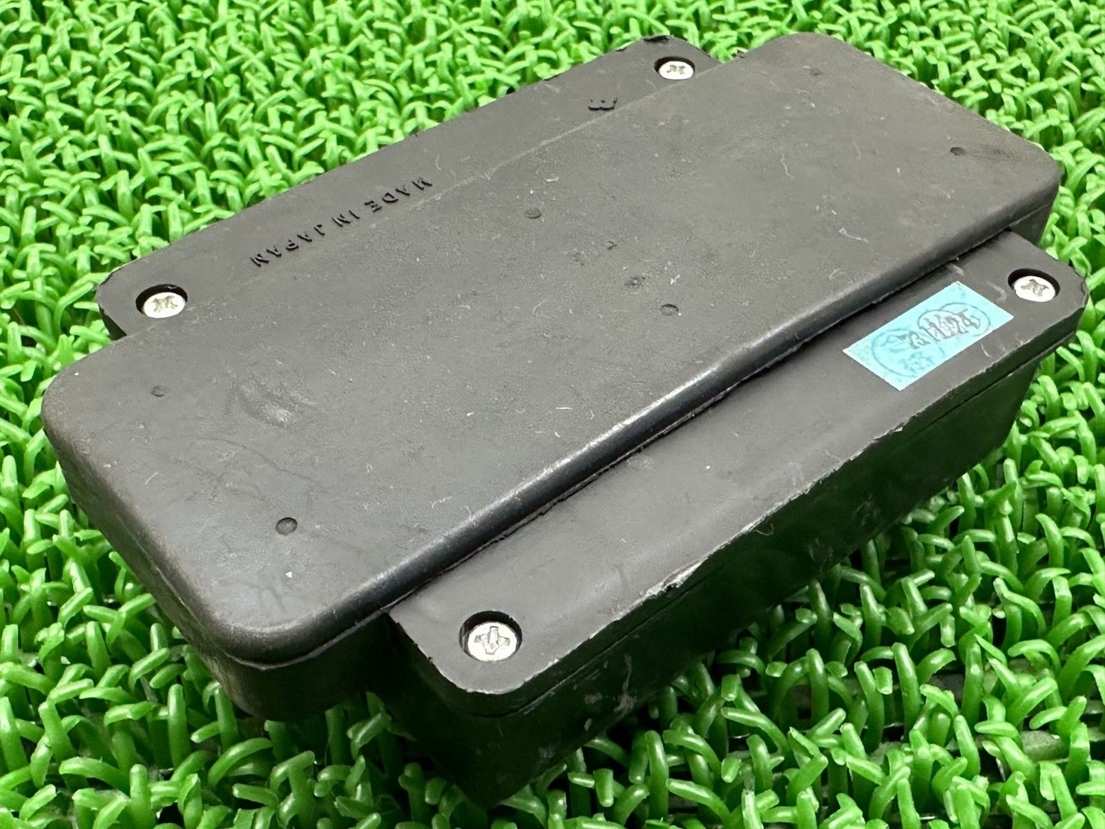100zz ジャンク品 ZZ-R1100 ヒューズボックス 26021-0073 カワサキ 純正 バイク
