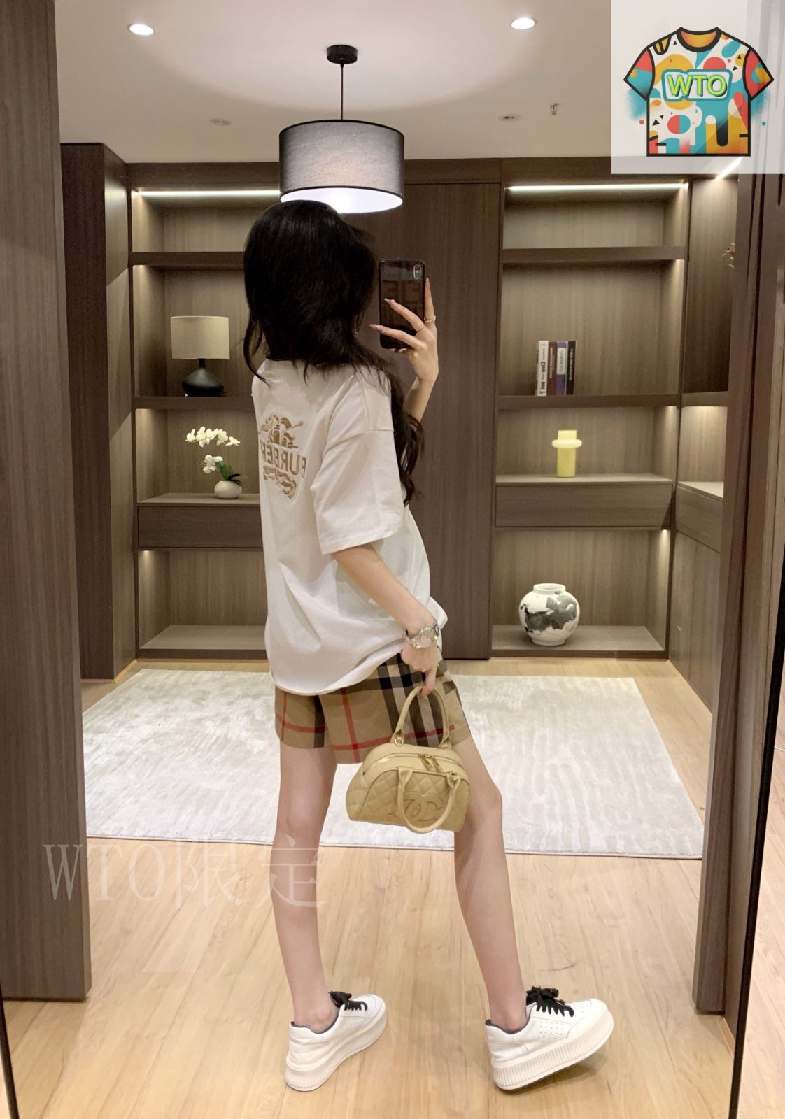 今日WTO】Burberry Embroidered Logo Top & Check Shorts Set