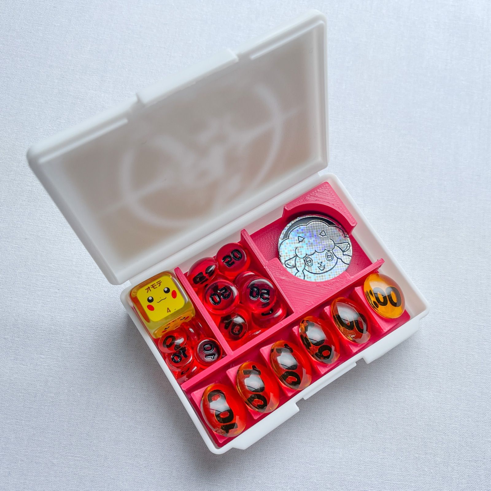 炎デッキにオススメ！濃いピンク色ポケカダメカンケース専用仕切り