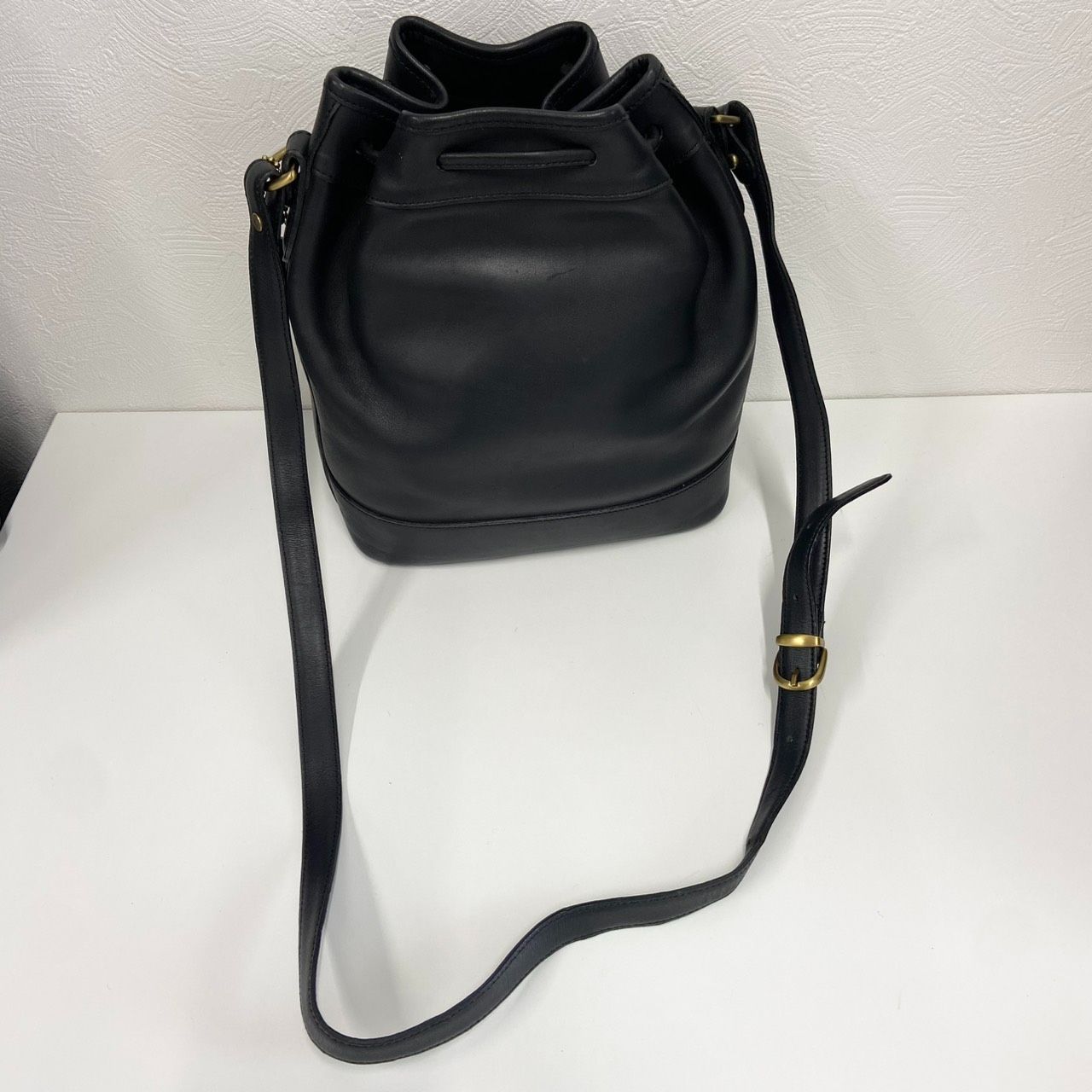 返品OK】美品 COACH オールドコーチ レザー 巾着 ショルダーバック 501