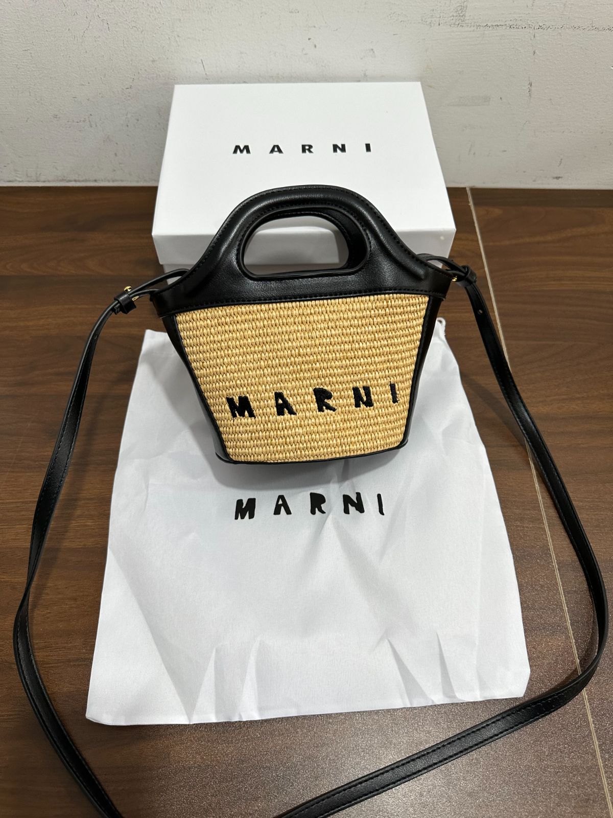 箱付き 新品未使用】 マルニ MARNI マイクロミニ 2way バッグ カゴバッグ - メルカリ