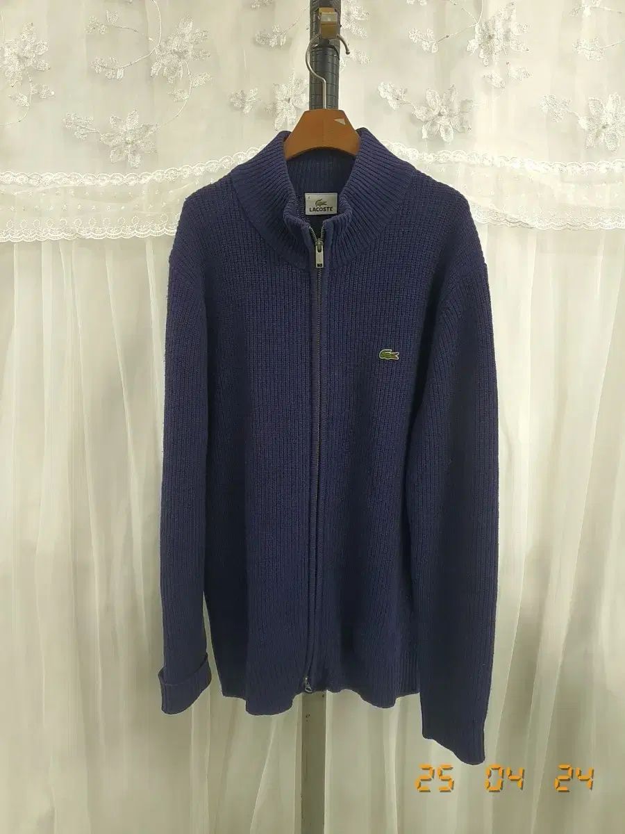 LACOSTE ラコステ ウール 100 % 素材 ジップアップ 4