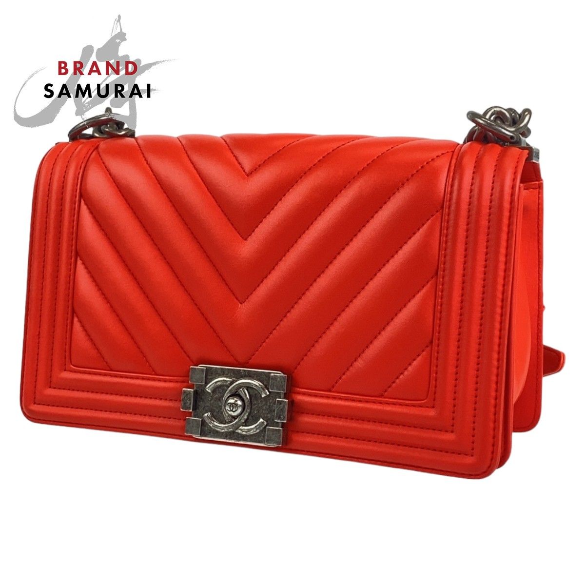CHANEL レッド leboyショルダーバッグ 【公式通販】