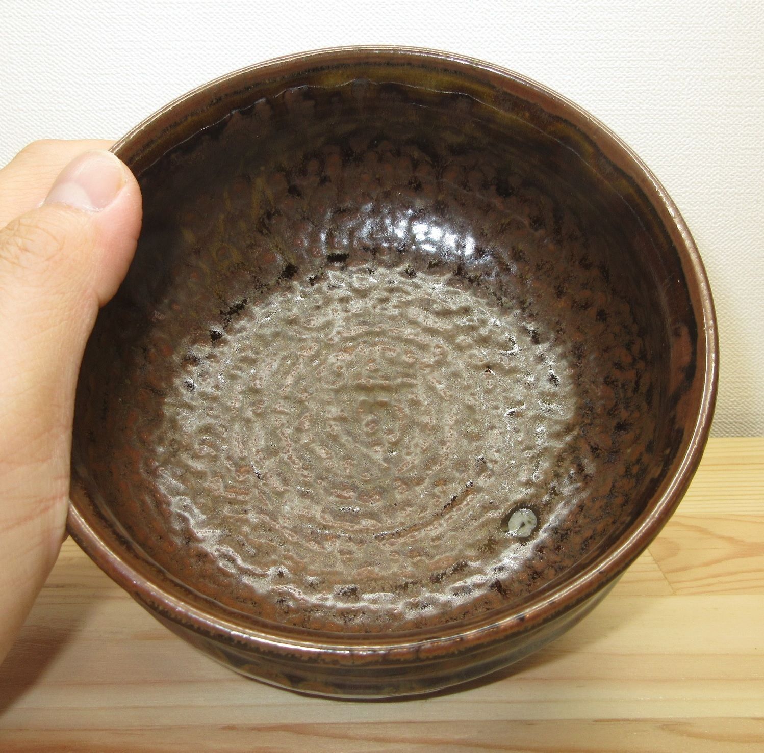 送料込【逢絢亭】茶道具 建水 高取焼 １２代 高取八仙 共箱入り 逢絢亭】茶道具 建水 高取焼 12代 高取八仙 共箱入り - メルカリ