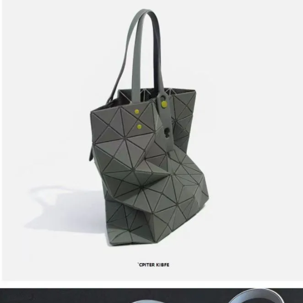 新品未使用BAOBAO LUCENT GLOSS バオバオ イッセイミヤケ トートバッグ ISSEY MIYAKE