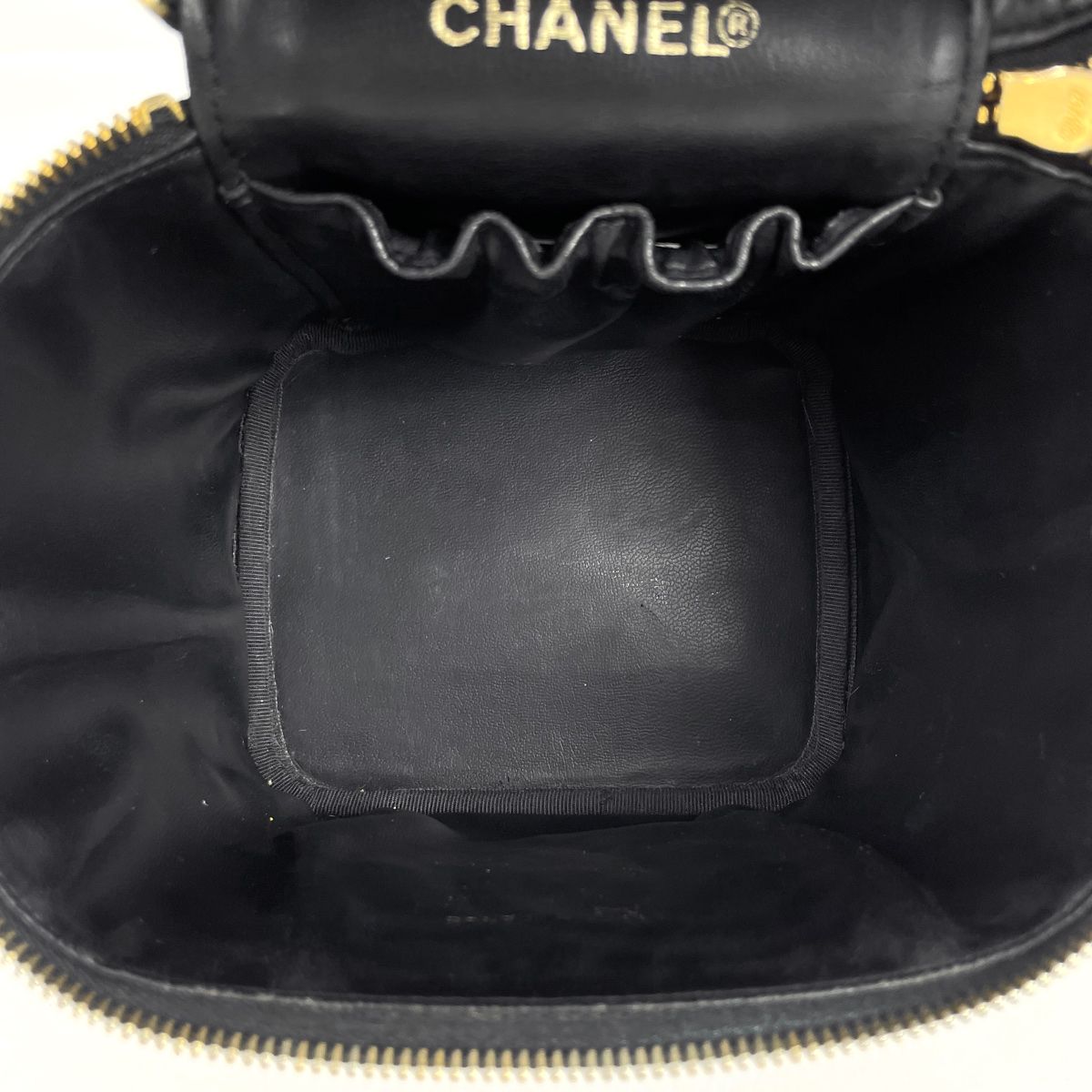 カラフルセット 3個 CHANEL ポーチ バニティ エナメル ココマーク