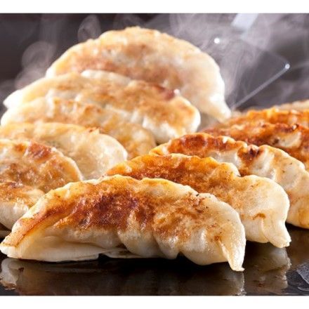 ふじや 餃子香月 冷凍 薄皮生餃子 にんにく 72個入 - ど～なん屋