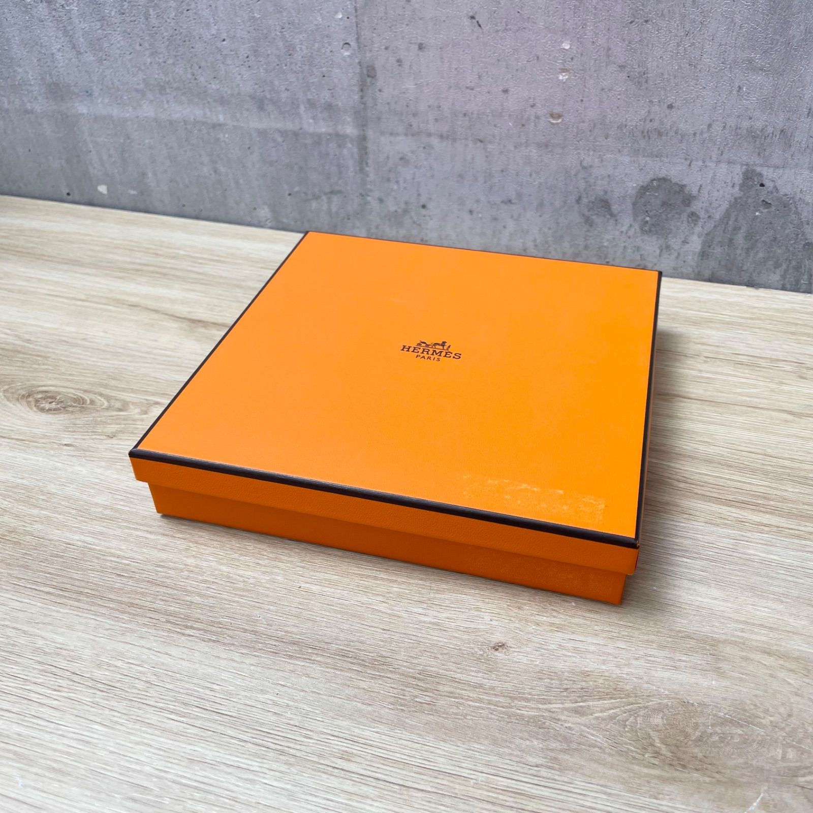 エルメス　シュバルドリアン　お皿　スクエア HERMES エルメス シュヴァルドリアン スクエアN.2 プレート 11×11cm