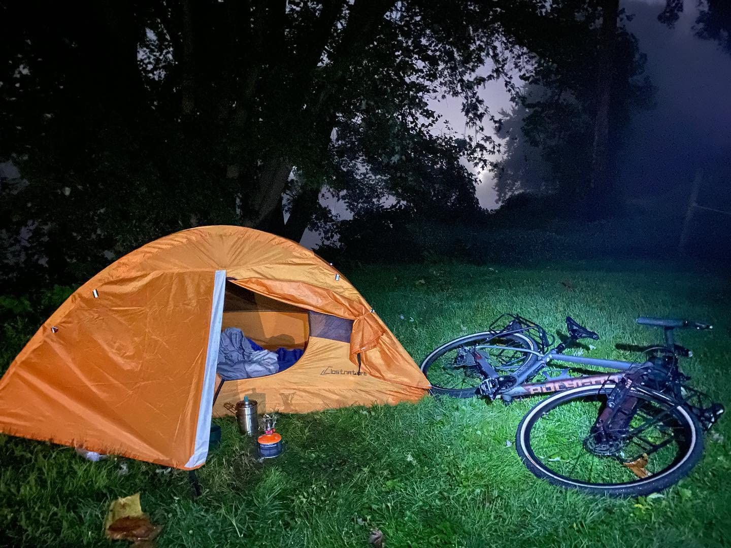 Clostnature 一人用 テント キャンプ ソロテント インナーテント コンパクト - ツーリング 登山 キャンプ用品 防水 軽量 収 Clostnature 一人用 テント キャンプ ソロテント インナーテント